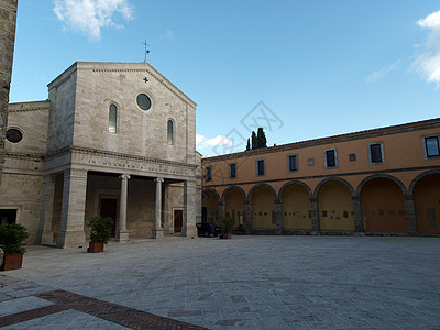 Chiusi - 圣第二二亚诺的罗马大教堂(杜奥莫)图片
