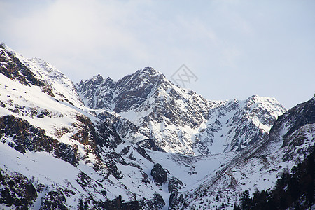 山山脉假期粉末冰川阳光旅游天空全景高地顶峰岩石图片