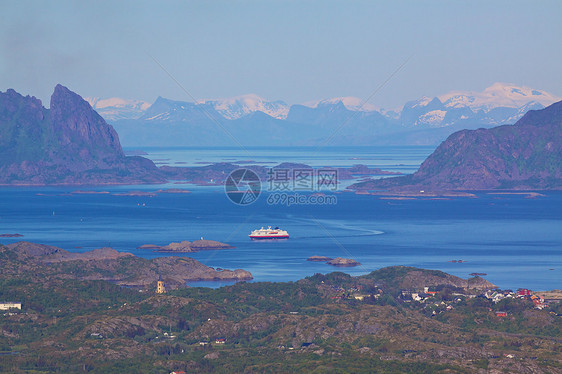 挪威的洛弗顿群岛岛屿渡船海岸全景风景峡湾客船巡航海洋血管图片