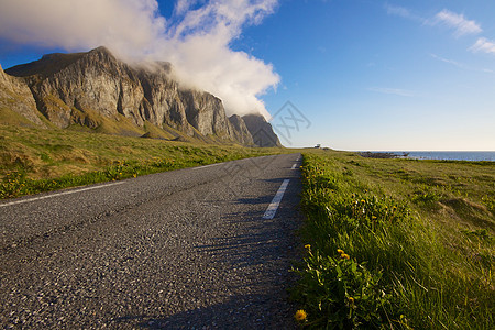 风景道路岩石表面旅行全景图片