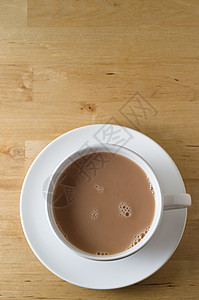 木桌茶杯图片