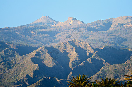 上午在山上岩石国家瘢痕悬崖编队全景风景秀场顶峰旅行图片