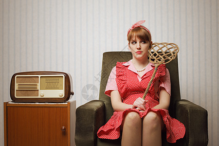 家庭主妇肖像收音机裙子女性红色红发成人概念壁纸摄影风格图片