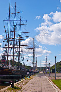 图尔库港景观码头建筑纪念碑城市长廊帆船港口喷泉雕塑图片