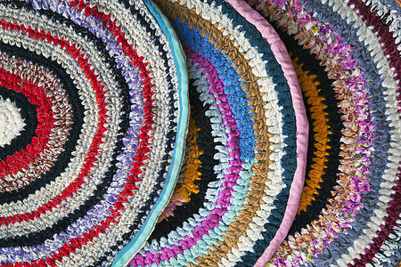 手工地毯螺旋条纹小地毯圆形针织工艺水平纺织品材料蓝色图片