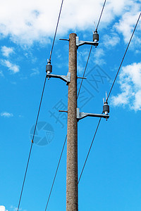 蓝色天空背景的混凝土电站图片