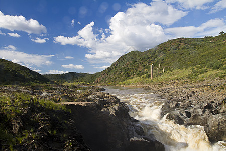 位于阿连特霍的农村旅行白色旅游风景瀑布观光岩石通道图片
