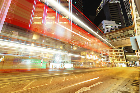 夜间穿越城市的交通业务量景观地平线天空办公室市场运输场景旅游金融图片