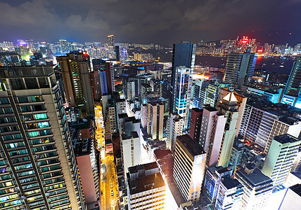 晚上在市中心的香港公司街道高楼灯泡高峰经济小时商业建筑物交通图片