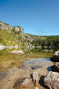 山区环礁湖顶峰森林反射高地自然公园高山山脉风景图片