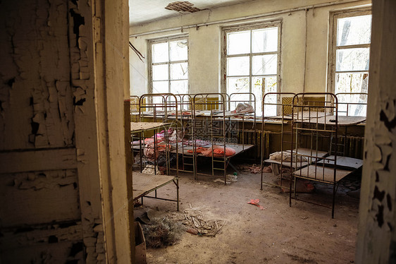 切尔诺贝利被遗弃的婴儿托儿所工业照片幼儿园白色童年窗户危险房子水平废墟图片