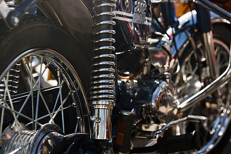 经典摩托车运输车辆蓝色白色展示轮子街道发动机座位引擎图片