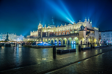 波兰 克拉科夫 夜幕市场广场宗教城市地标旅行街道游客城堡旅游大教堂教会图片