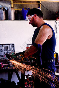 男性机械技工齿轮维修工程师技术员工人套装车库火花工具手套图片