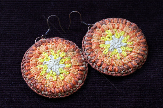 编织耳环粉色针线活动手工刺绣服装纺织品青铜材料橙子图片