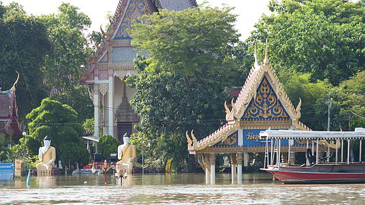 泰国Ayuttaya的季风季节天气佛教徒洪水环境街道季节性建筑学城市宗教寺庙图片