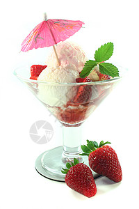 草莓冰淇淋水果托盘冰淇淋圣代香草糖果冰盘甜点图片