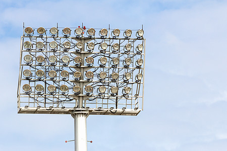 点光塔阳光光束金属射线光灯场地运动灯泡体育场足球图片