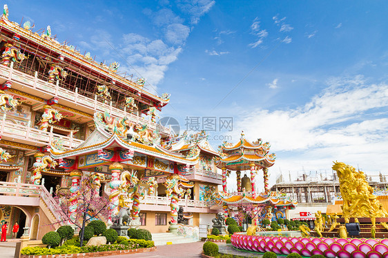 中国神社 美丽的中国神庙 和龙雕像力量文化金子寺庙宗教风水艺术历史纪念碑雕塑图片