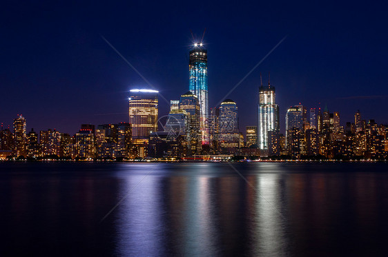 夜间达曼哈顿天际观光建筑旅行地标夜景图片