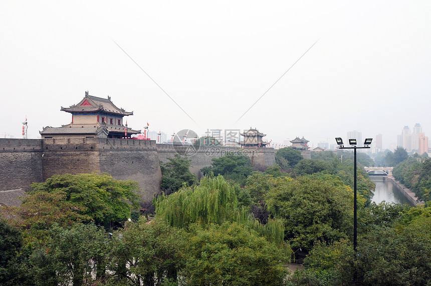 古代城墙城市历史性文化天空红色建筑学旅行地标历史绿色高清图片下载-正版图片320998136-摄图网