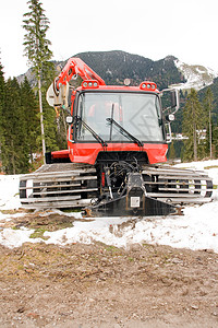 雪猫恶霸滑雪道维修美容师运动滑雪技术图片