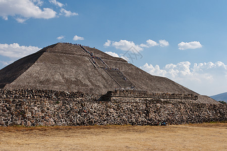 太阳金字塔 墨西哥游客脚步金字塔寺庙太阳废墟城市楼梯考古学月亮图片