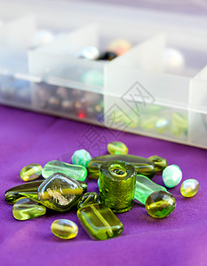 绿珠珠饰珍珠团体珠子积木水平工艺珠宝首饰宝石图片