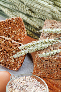 土制传统面包耳朵粮食燕麦饮食面粉脆皮早餐美食生活宏观图片