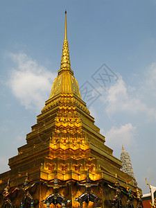 泰国大宫金塔蓝色文化纪念碑旅行佛教徒历史性艺术金子地标佛塔图片