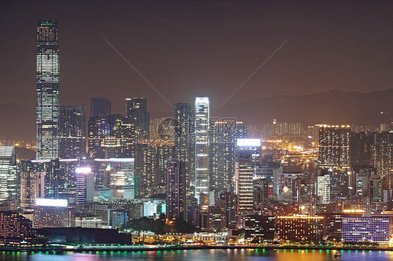 晚上在香港游客天空玻璃旅游建造城市旅行摩天大楼反射天际图片