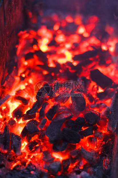 木炭背景煤炭活力字符辉光篝火宏观橙子炙烤火焰居住图片