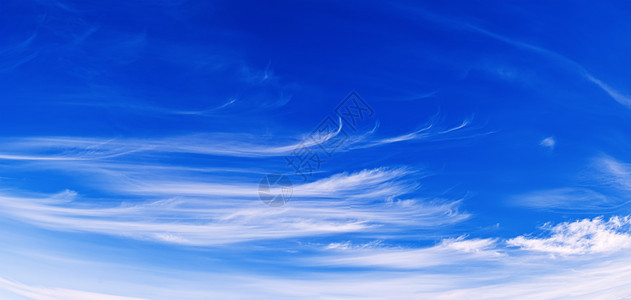 蓝色的夏月天空 有云框架场景风景气象天堂天气墙纸环境自由气候图片
