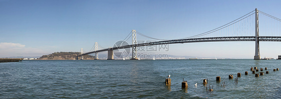 旧金山湾上空奥克兰湾桥图片