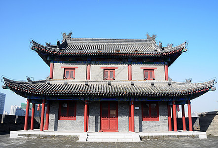 中国西安古城墙旅游蓝色观光天空历史性灯笼建筑地标窗户文化图片