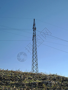 活力电气力量金属技术运输危险天空柱子电压电线图片