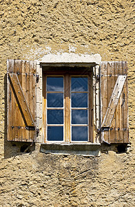 窗户木头玻璃装饰房子住宅石头快门街道框架反射图片