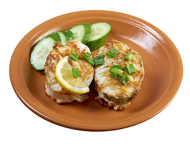 烧烤的鳕鱼牛排食物油炸健康面粉水平柠檬海鲜小吃盘子图片