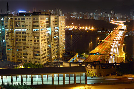 城市交通夜间地标街道运输天空场景速度建筑运动摩天大楼市中心图片