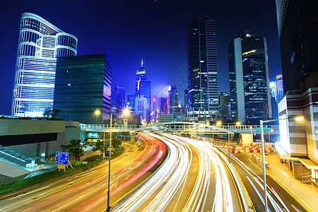 夜间交通场景建筑商业速度运输运动景观市中心旅行城市图片