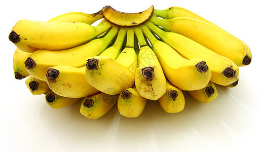 一群被白种背景孤立的香蕉营养小吃食物白色水果丛林黄色美食皮肤团体图片