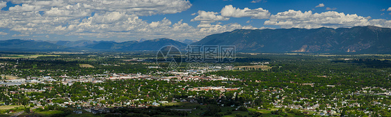 美国蒙大拿州平头县Lone Pine州公园Kalispell和Flathead 山谷空中视图图片