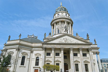 柏林法国大教堂旅行蓝色建筑学教会历史性旅游城市遗产地标建筑图片