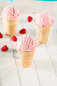 粉色草莓冰糕一些草莓冰淇淋甜点背景