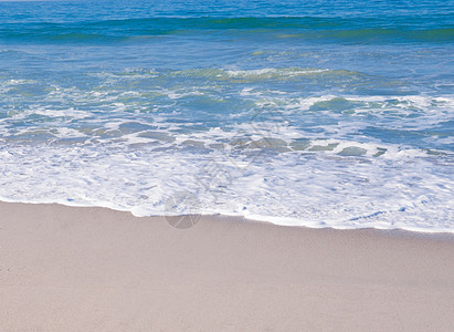 沙沙滩上的柔软波浪美丽海洋蓝色海景马里布图片