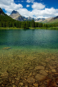 丰富多彩的湖湖图片