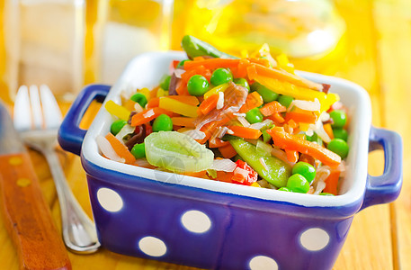 蔬菜团体胡椒辣椒橙子沙拉茶点宏观立方体彩虹玉米图片