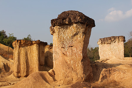 山坡土地石头形式旅行目的地旅游天空曲线环境风化图片