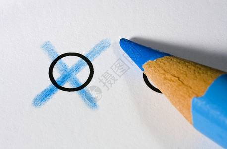 蓝铅笔投票表决蓝色十字选票十字形协议彩色蜡笔圆圈图片
