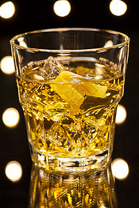 威士忌酸酸酸水果夜生活酒吧庆典派对橙子酒精调酒师热带饮料图片